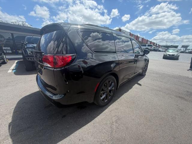 2018 Chrysler Pacifica Touring L Plus