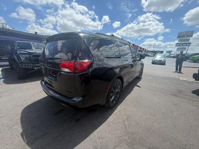 2018 Chrysler Pacifica Touring L Plus