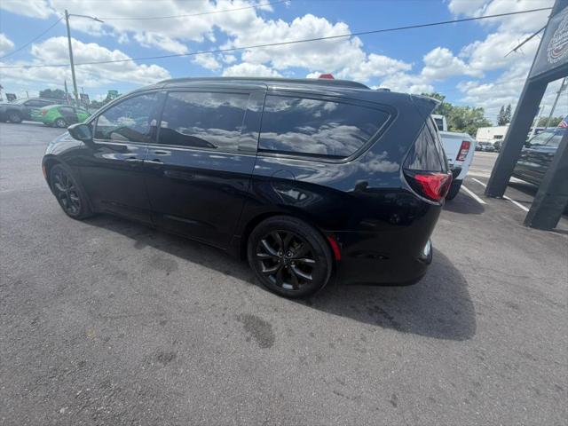 2018 Chrysler Pacifica Touring L Plus