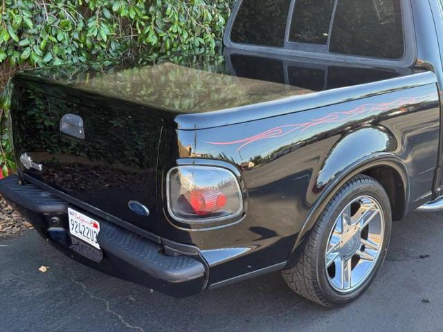 2002 Ford F-150 LARIAT