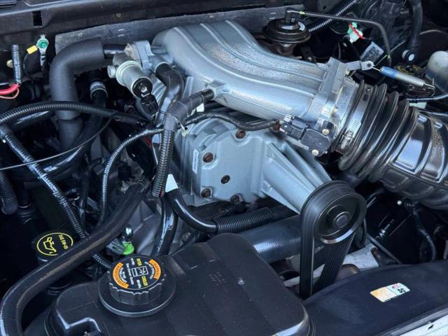 2002 Ford F-150 LARIAT