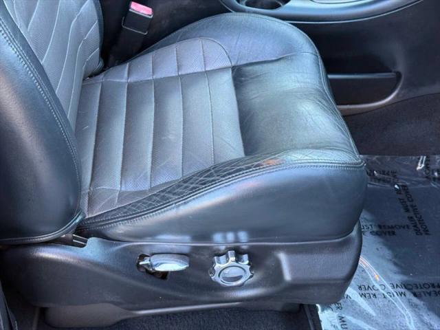 2002 Ford F-150 LARIAT