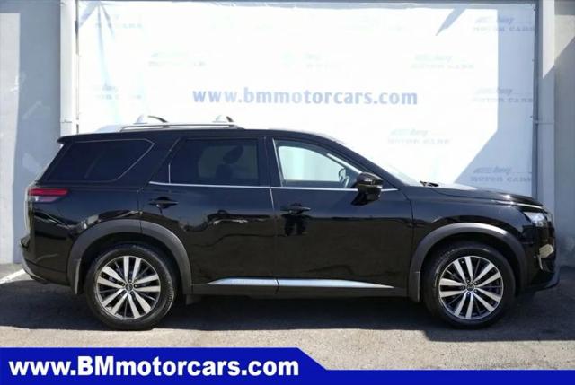 2022 Nissan Pathfinder Platinum 4WD