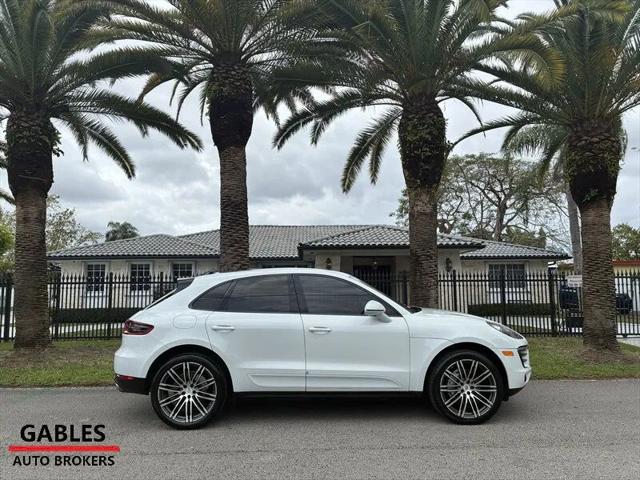 2016 Porsche Macan S