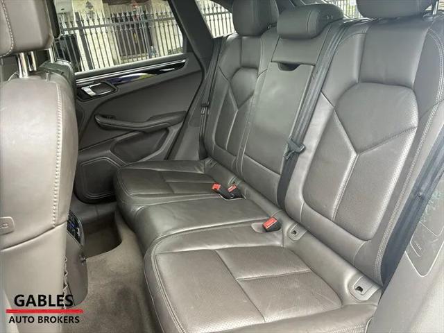2016 Porsche Macan S