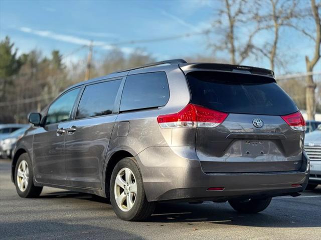2014 Toyota Sienna LE