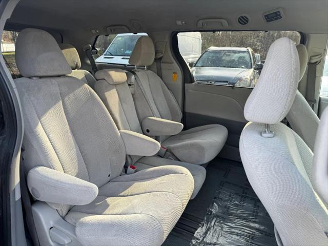 2014 Toyota Sienna LE