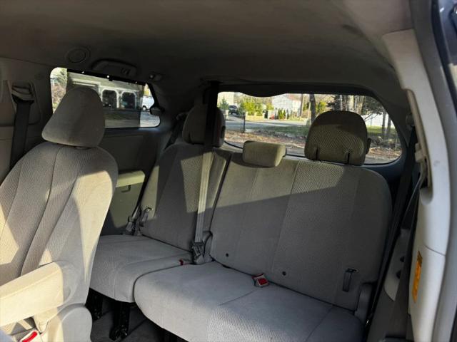 2014 Toyota Sienna LE