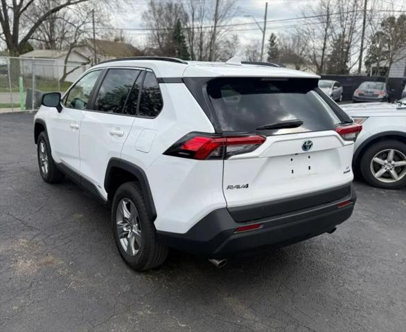 2022 Toyota RAV4 Hybrid LE