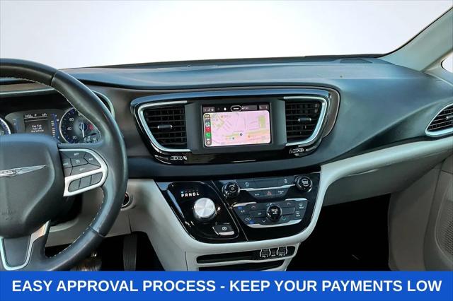 2022 Chrysler Voyager LX
