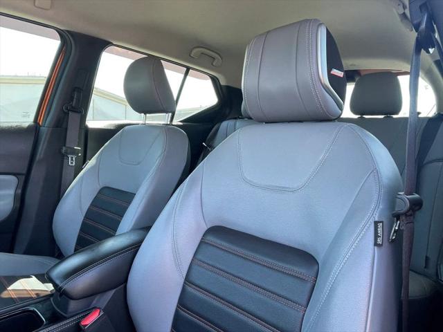 2021 Nissan Kicks SR Xtronic CVT