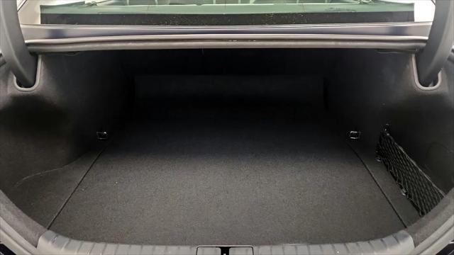 2023 Genesis G70 2.0T RWD