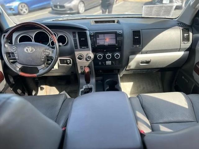 2011 Toyota Sequoia Platinum 5.7L V8
