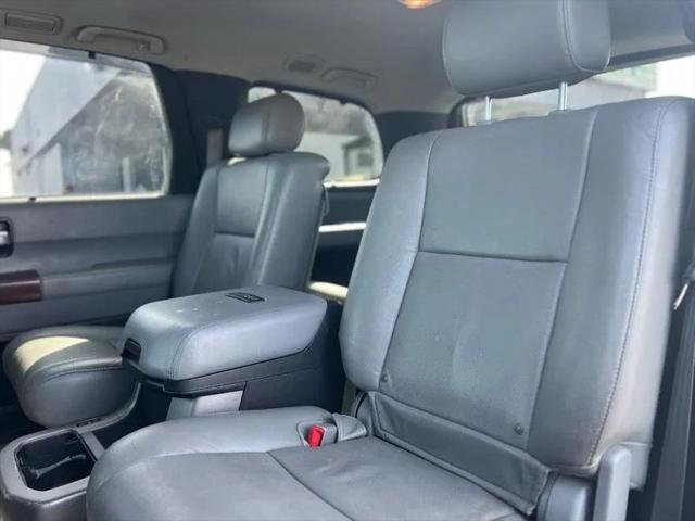 2011 Toyota Sequoia Platinum 5.7L V8