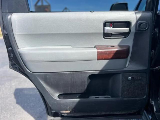 2011 Toyota Sequoia Platinum 5.7L V8