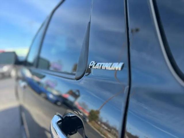 2011 Toyota Sequoia Platinum 5.7L V8