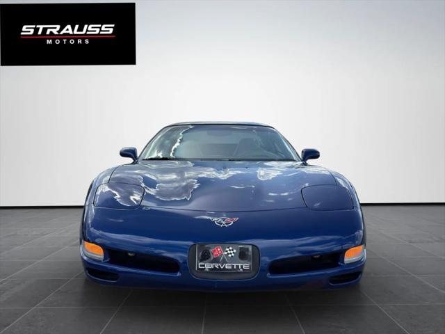 2004 Chevrolet Corvette Base