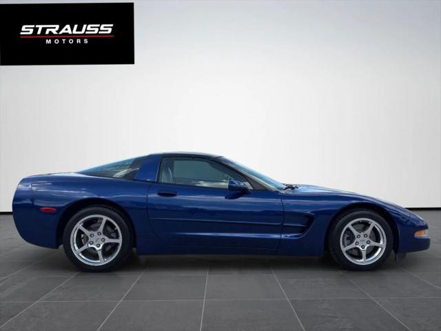 2004 Chevrolet Corvette Base
