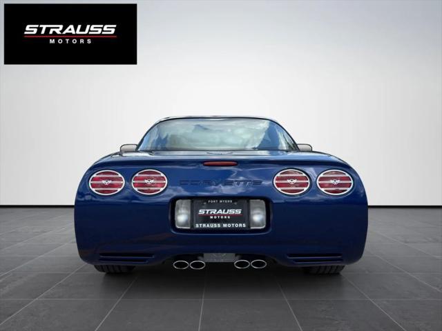 2004 Chevrolet Corvette Base