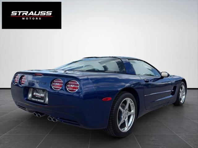 2004 Chevrolet Corvette Base
