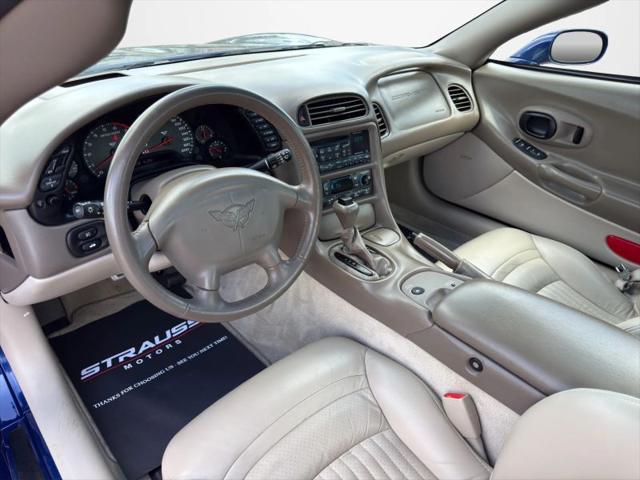 2004 Chevrolet Corvette Base