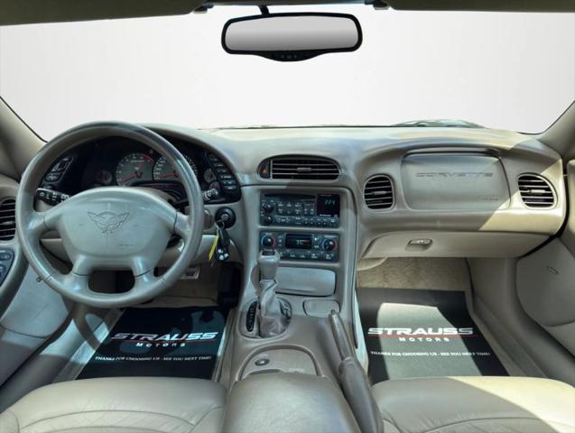 2004 Chevrolet Corvette Base