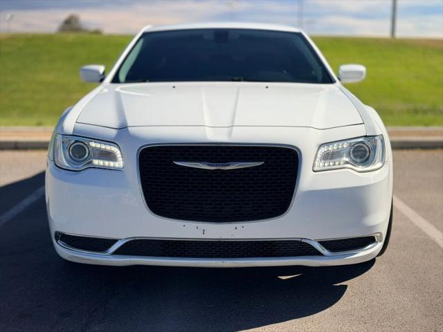 2019 Chrysler 300 Touring