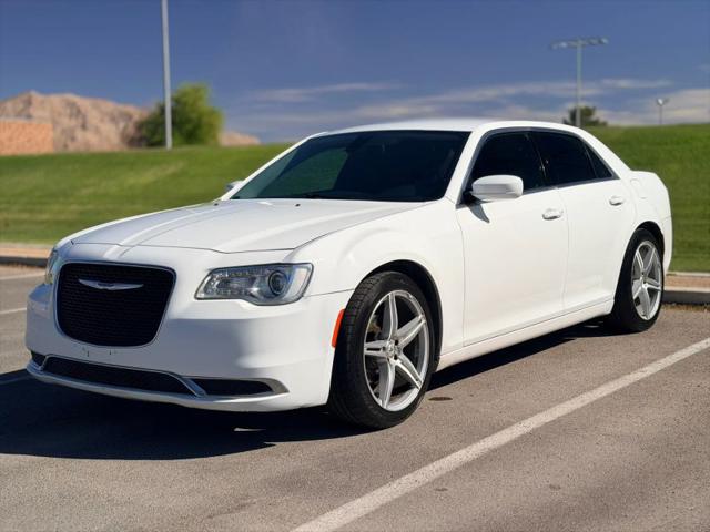 2019 Chrysler 300 Touring