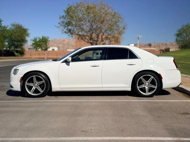 2019 Chrysler 300 Touring