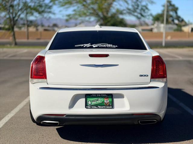 2019 Chrysler 300 Touring