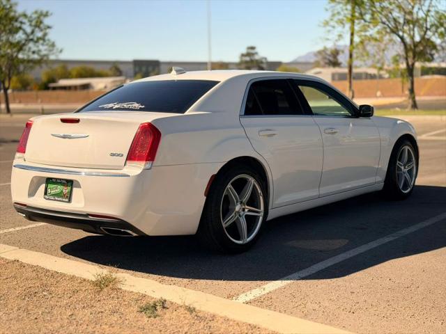 2019 Chrysler 300 Touring
