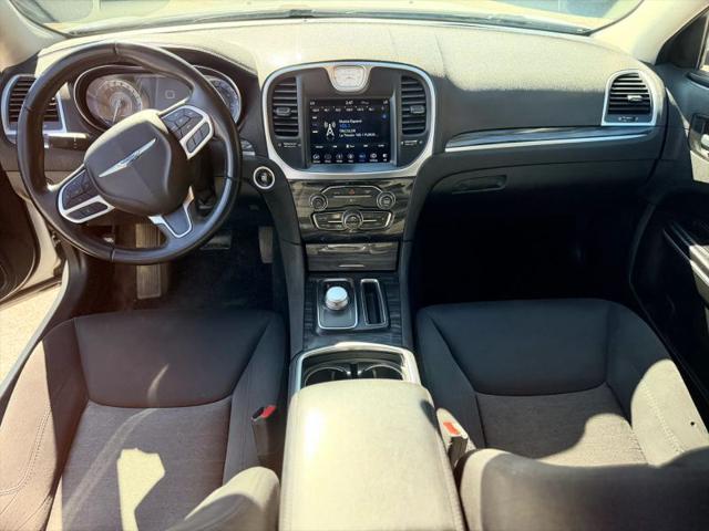 2019 Chrysler 300 Touring