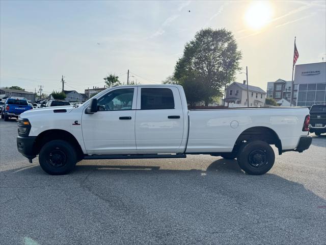 2025 Ram 2500 Tradesman Crew Cab 4x4 8' Box