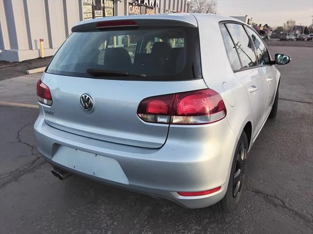 2011 Volkswagen Golf 2.5L 4-Door