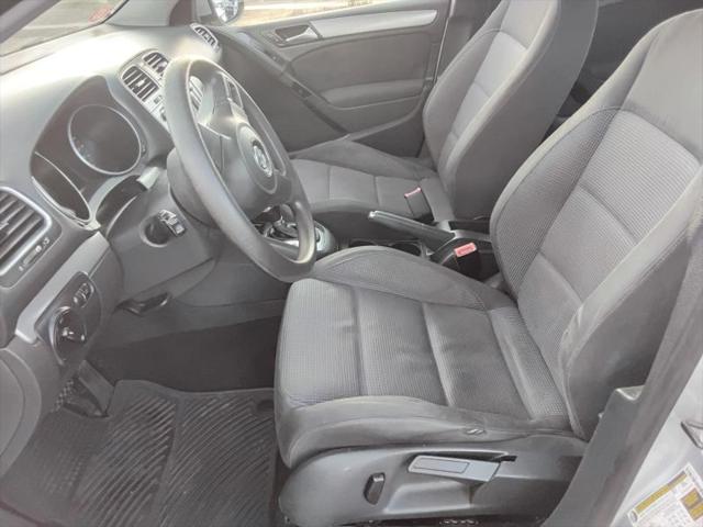 2011 Volkswagen Golf 2.5L 4-Door