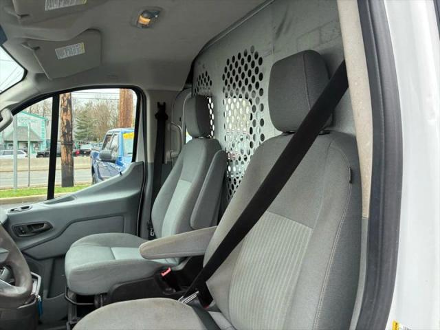 2016 Ford Transit w/60/40 Side Door w/RWB
