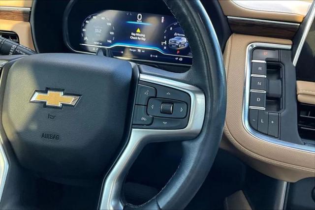 2023 Chevrolet Suburban 4WD Premier