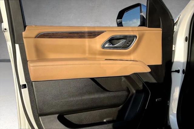 2023 Chevrolet Suburban 4WD Premier