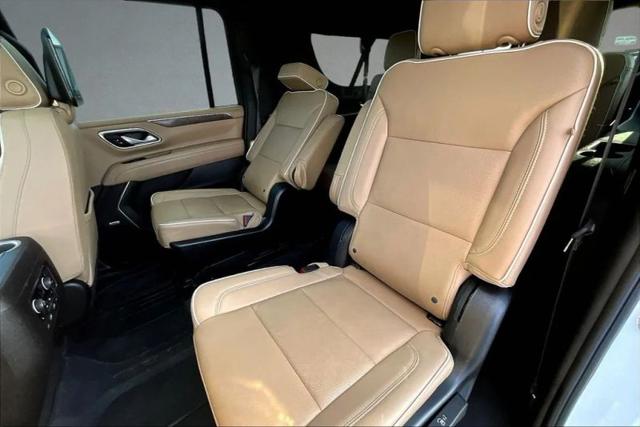 2023 Chevrolet Suburban 4WD Premier