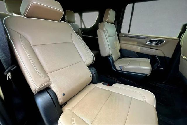 2023 Chevrolet Suburban 4WD Premier