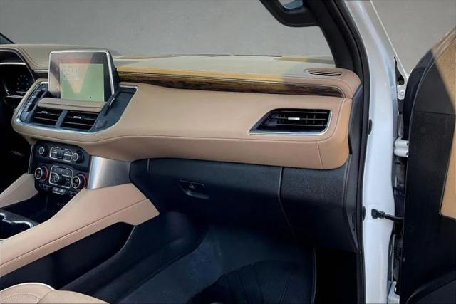 2023 Chevrolet Suburban 4WD Premier