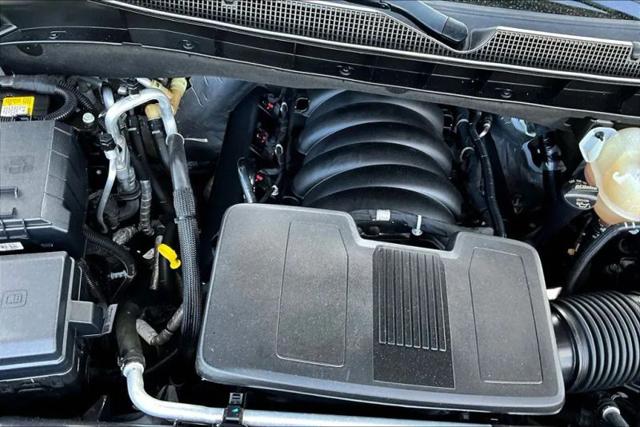 2023 Chevrolet Suburban 4WD Premier