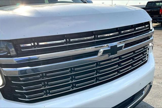 2023 Chevrolet Suburban 4WD Premier