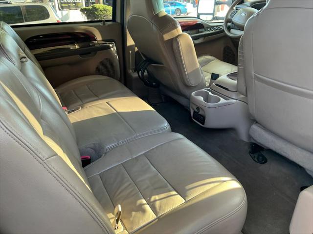 2004 Ford Excursion Limited