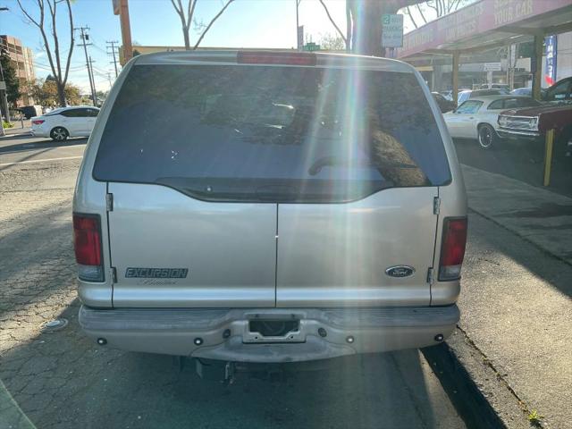 2004 Ford Excursion Limited