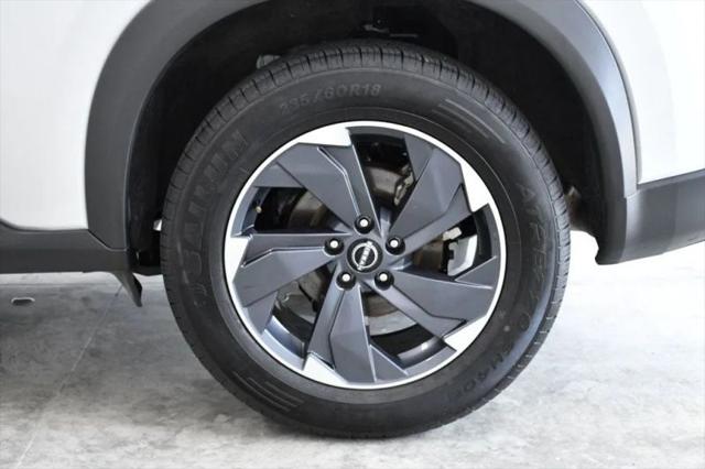 2024 Nissan Rogue SV FWD