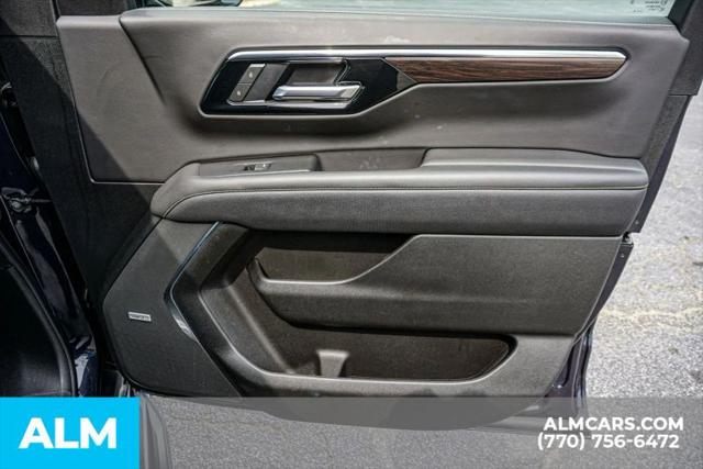 2025 Chevrolet Suburban 4WD Premier