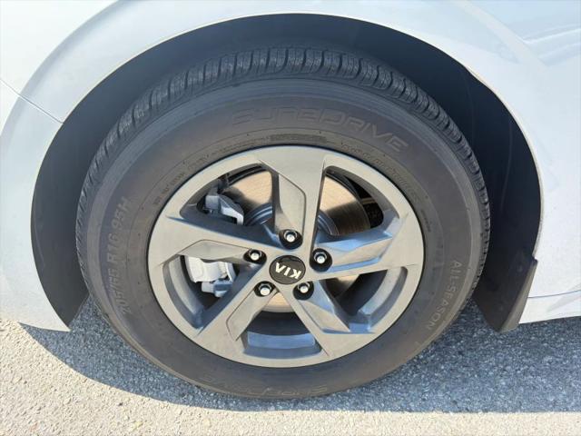 2021 Kia K5 LX