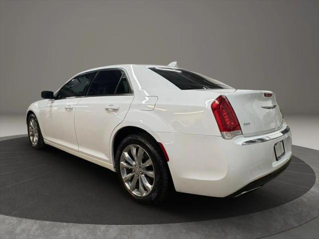 2017 Chrysler 300 Limited AWD