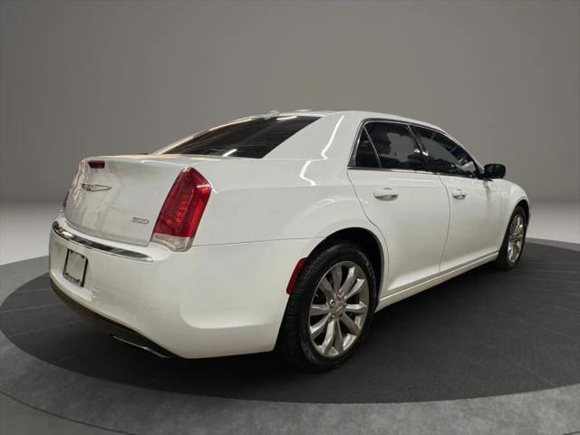 2017 Chrysler 300 Limited AWD